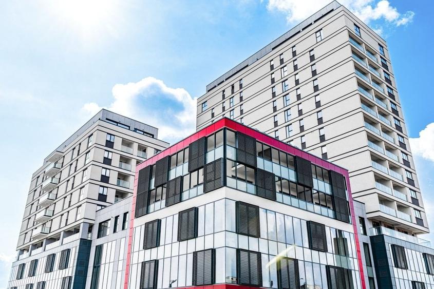 Apartament cu 3 camere decomandat în Complex Studențesc