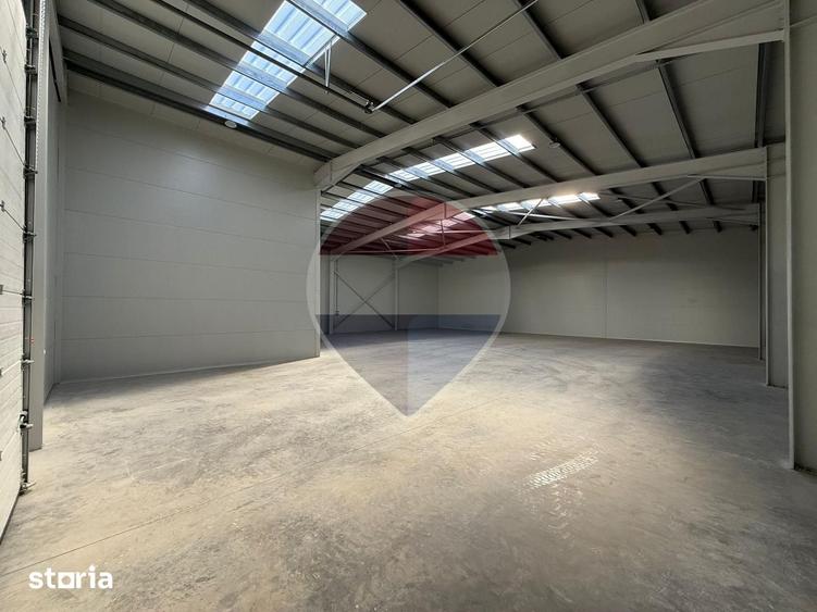 Spațiu comercial, de 550 mp, în Central