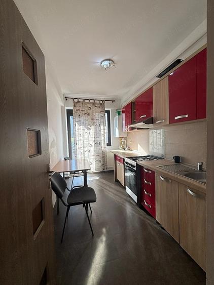 Apartament cu 2 camere decomandat în Galata