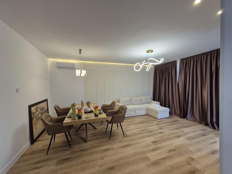 Duplex cu 12 camere cu Canalizare în Băneasa