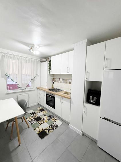 Apartament cu 2 camere decomandat în Spitalul Județean