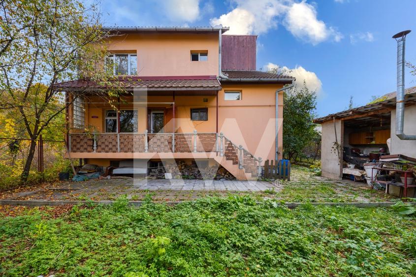 Casă individuală cu 6 camere cu Canalizare în Bartolomeu
