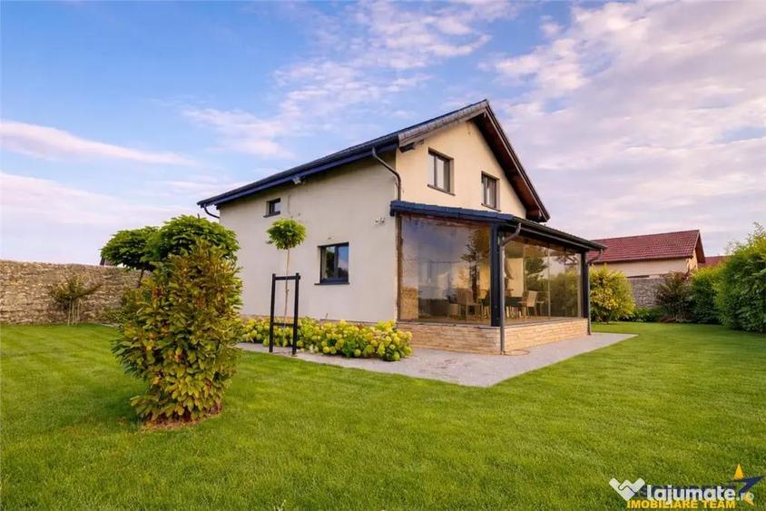 Casă cu 4 camere cu Teren 1000 Mp în Tărlungeni