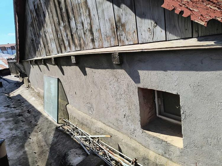 Casă cu 4 camere în Pelican