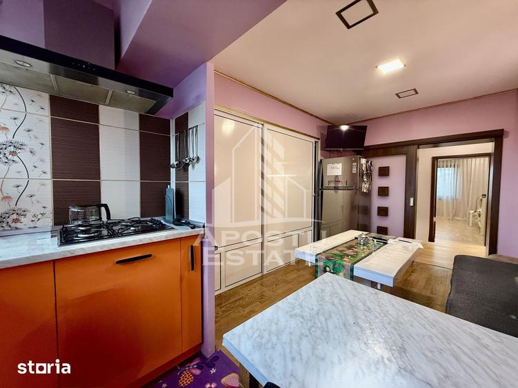 Apartament cu 3 camere decomandat în Lunei