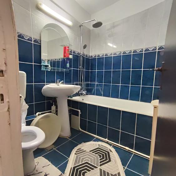 Apartament cu 3 camere decomandat, mobilat în Drumul Taberei