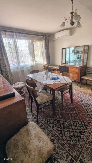 Apartament cu 3 camere în Micro 1