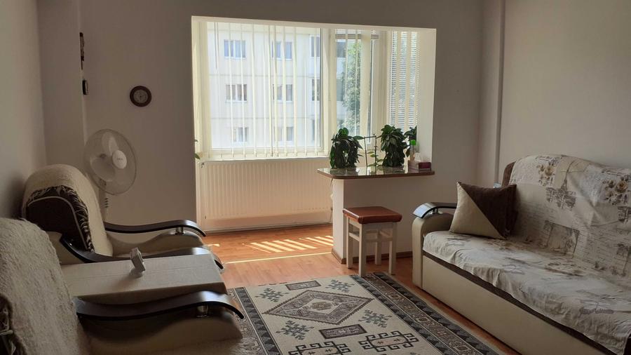 Apartament cu 2 camere decomandat în Astra