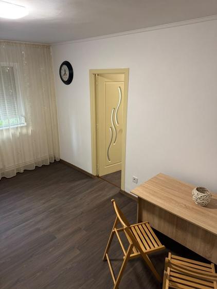 Apartament cu 2 camere nedecomandat în Girocului