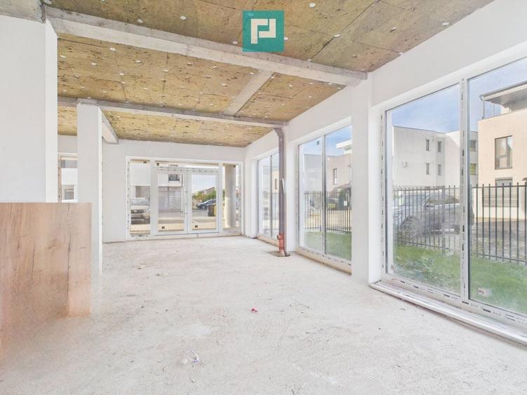 Spațiu comercial, de 83 mp, în Freidorf