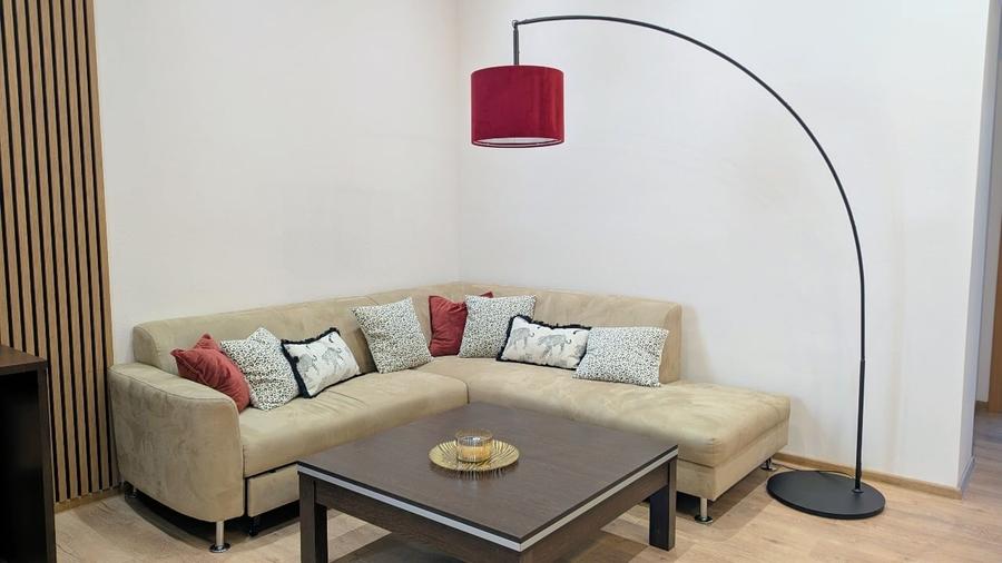 Apartament cu 2 camere decomandat, mobilat în Ultracentral