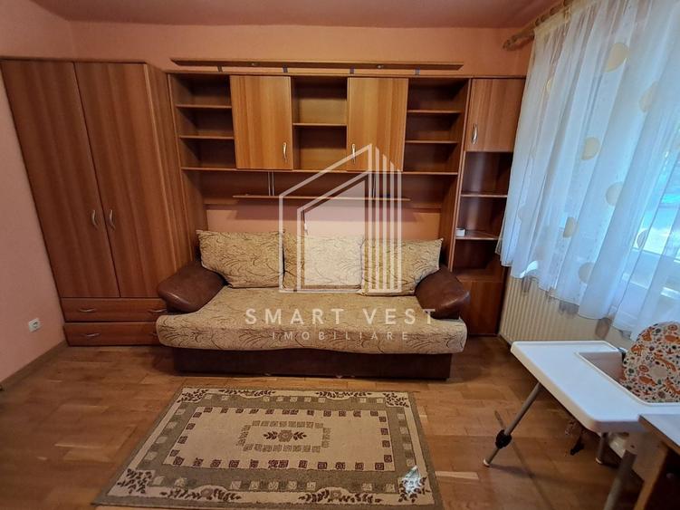 Apartament cu 3 camere semidecomandat, mobilat în Micro 16