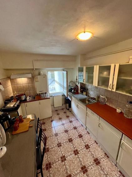 Apartament cu 3 camere decomandat în Cug