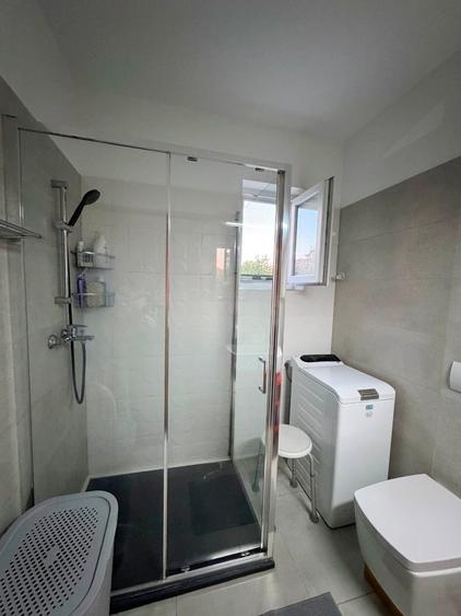 Apartament cu 2 camere decomandat în Sisești