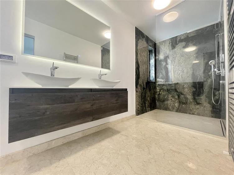 Duplex cu 6 camere cu Garaj în Herăstrău