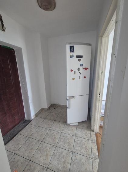 Apartament cu 2 camere semidecomandat în Teilor