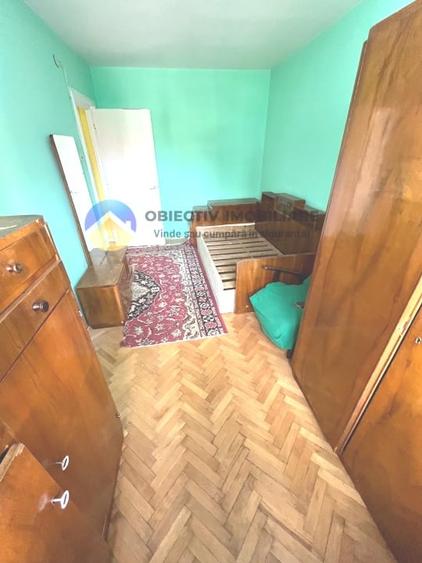 Apartament cu 3 camere decomandat în Central