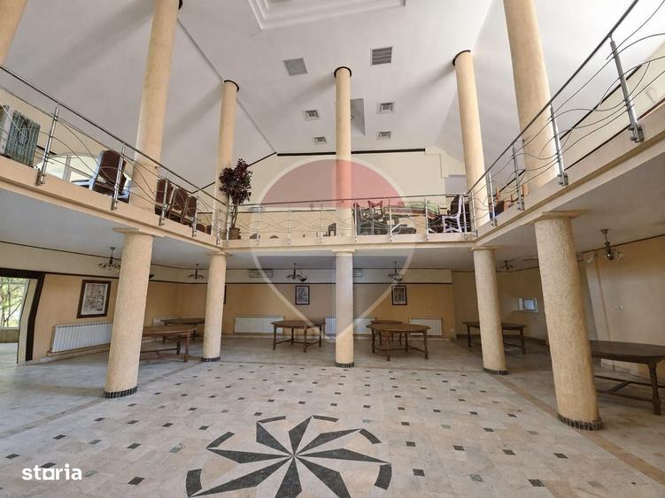 Spațiu comercial, de 800 mp, în Marginea