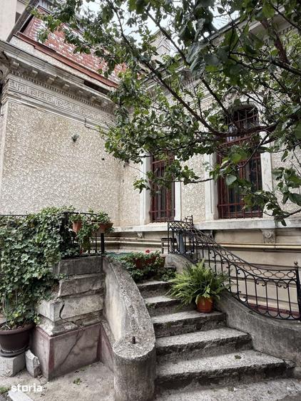 Casă cu Teren 387 Mp în Dorobanți