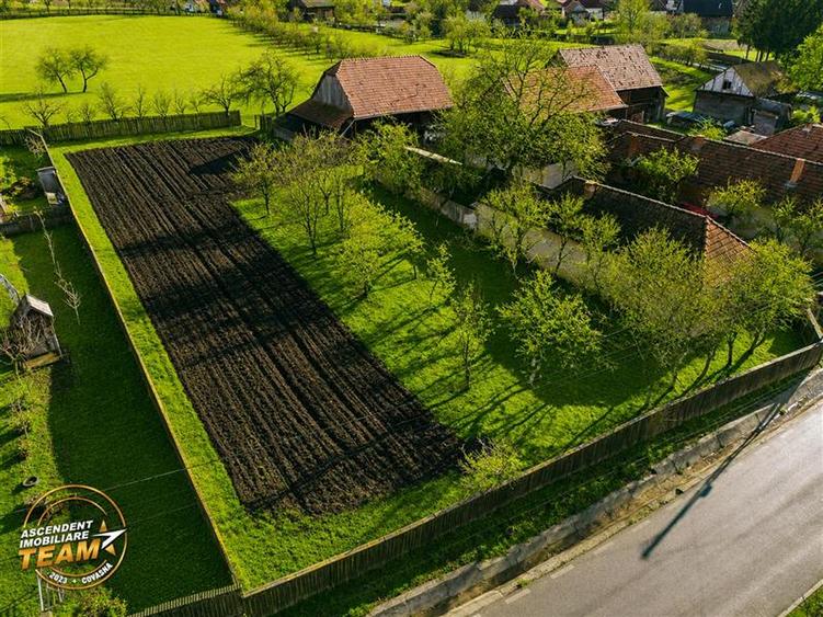 Casă cu 3 camere cu Teren 6221 Mp în Lemnia