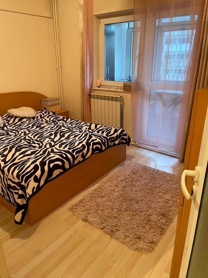 Apartament cu 3 camere decomandat în Gară