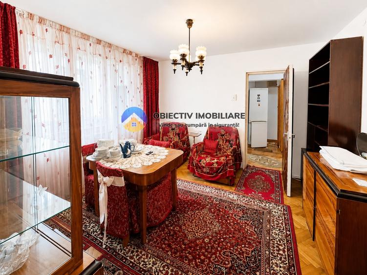 Apartament cu 3 camere semidecomandat în Dărmănești