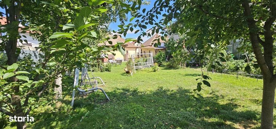 Casă cu 3 camere în Lazaret