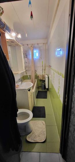Apartament cu 2 camere semidecomandat în Peneș Curcanul