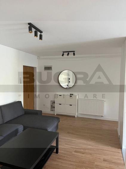 Apartament cu 3 camere semidecomandat în Zorilor