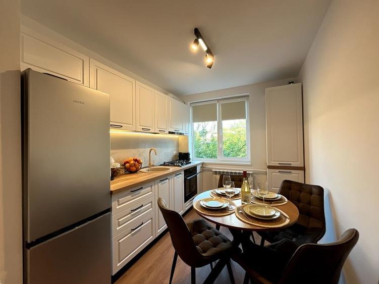 Apartament cu 2 camere decomandat în Central