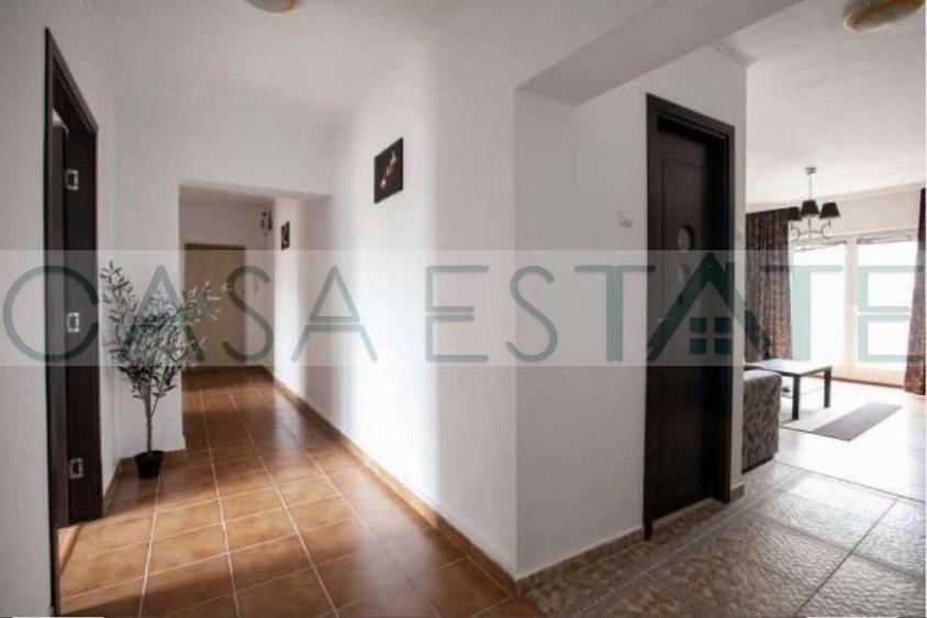 Apartament cu 4 camere decomandat în Unirii