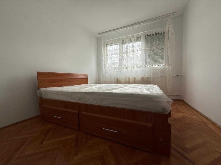 Apartament cu 3 camere decomandat în Basarabia