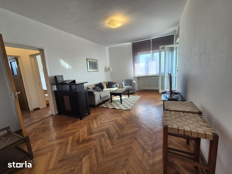 Apartament cu 3 camere decomandat în Iancului