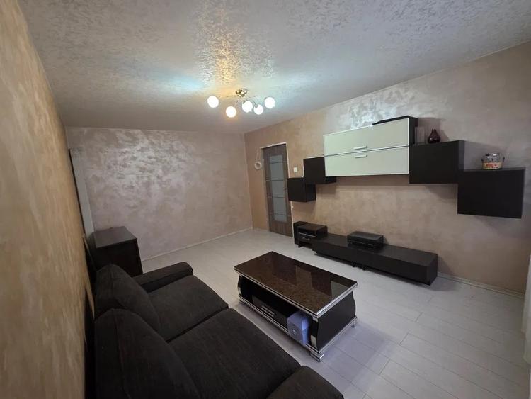 Apartament cu 2 camere decomandat, mobilat în Drumul Taberei — fotografia 3