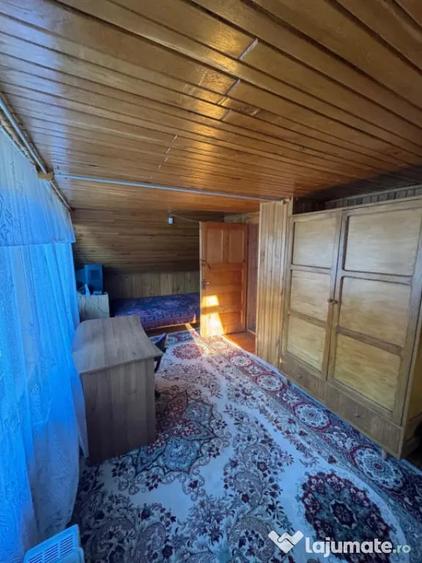 Casă cu 4 camere cu Teren 1000 Mp în Firiza