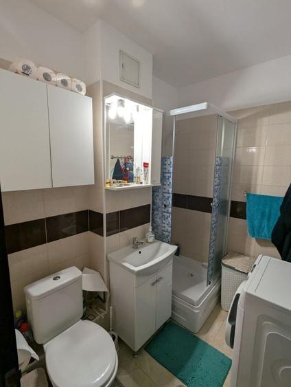 Apartament cu 3 camere decomandat în Alexandru cel Bun
