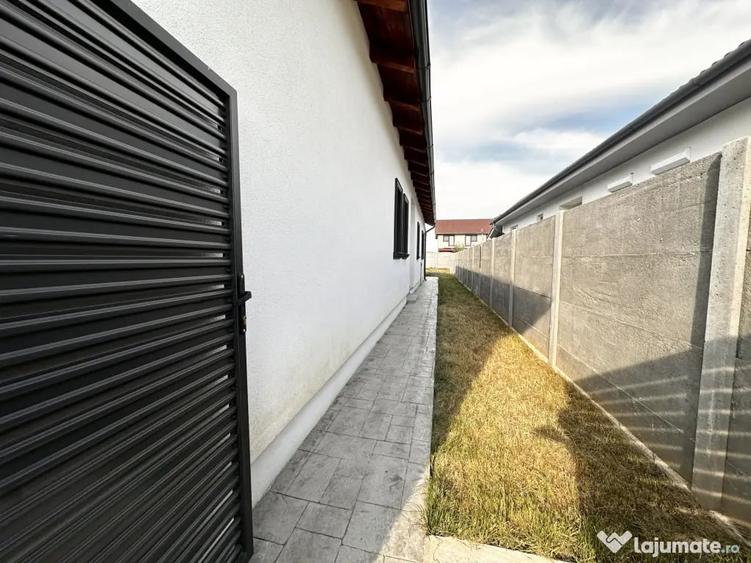 Casă cu 3 camere cu Teren 351 Mp în Șag