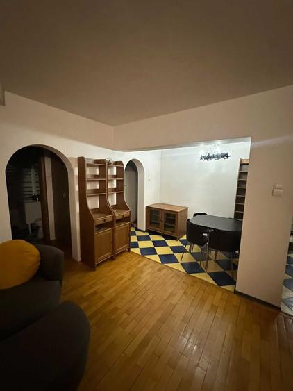 Apartament cu 2 camere semidecomandat în Tineretului