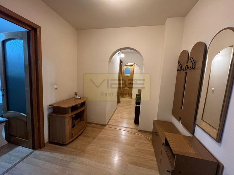 Apartament cu 3 camere decomandat, mobilat în Păcurari