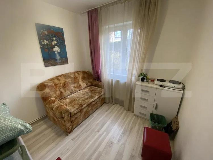 Garsonieră decomandată, mobilată în Gruia