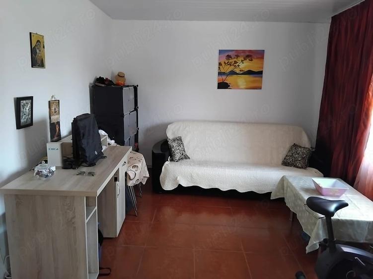 Casă cu 2 camere cu Teren 300 Mp în Lumina