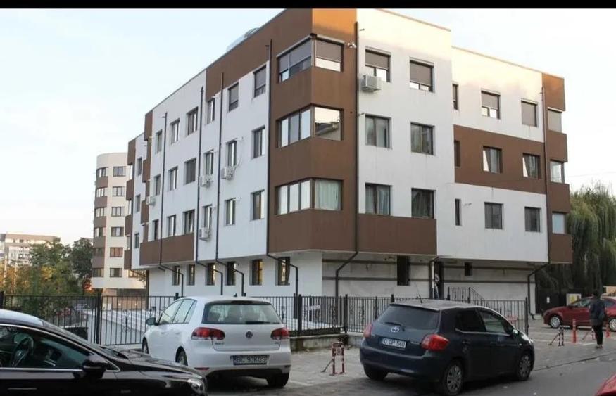 Apartament cu 2 camere decomandat, mobilat în Palat