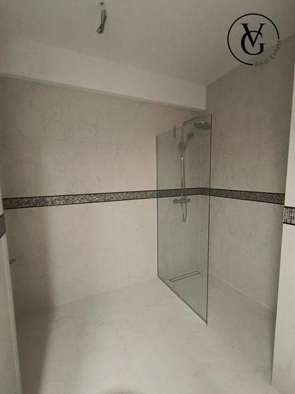 Apartament cu 3 camere decomandat în Voluntari