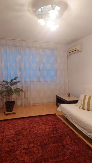 Apartament cu 2 camere decomandat în Drumul Taberei