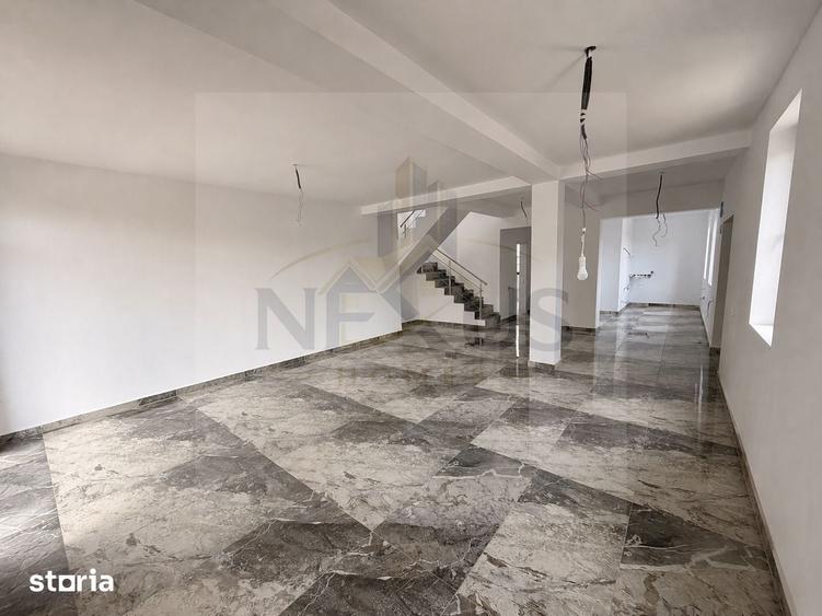 Casă cu 5 camere cu Teren 218 Mp în Apărătorii Patriei