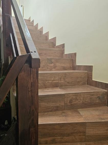 Casă individuală cu 7 camere cu Teren 250 Mp în Andronache