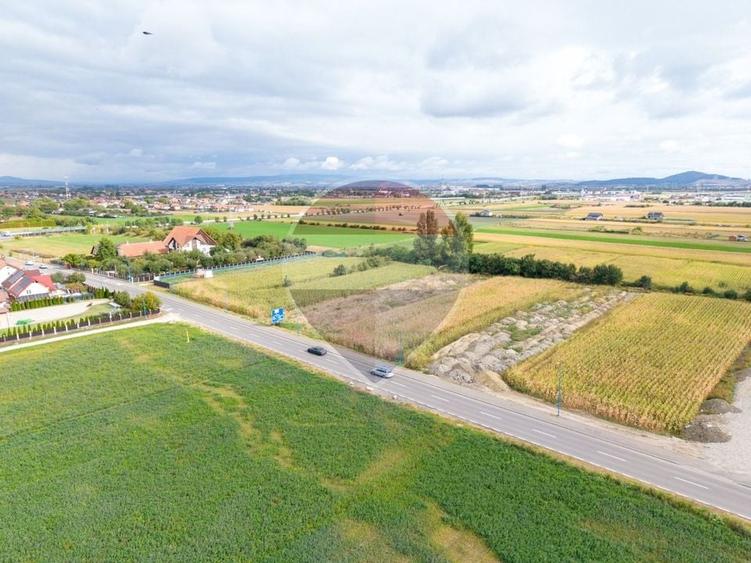 Teren Construcții intravilan de 2858 mp, în Bartolomeu
