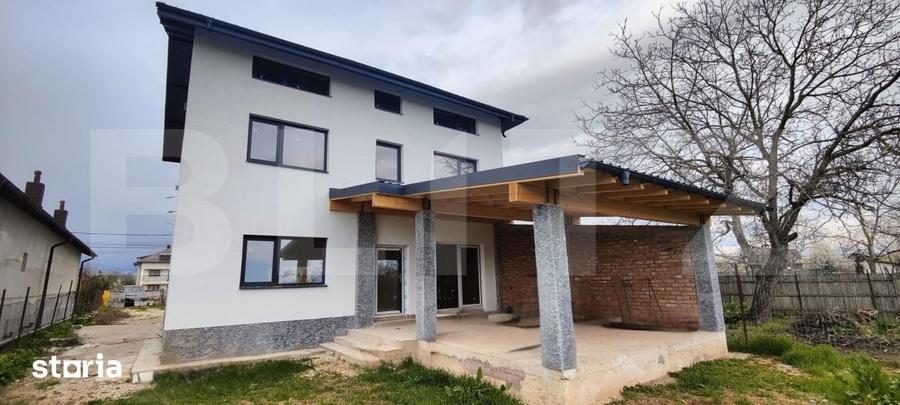 Casă cu Teren 1000 Mp în Ulmi