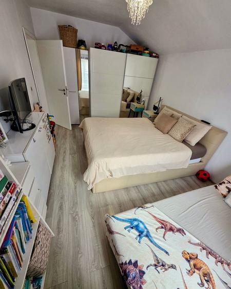 Apartament cu 2 camere decomandat în Giroc