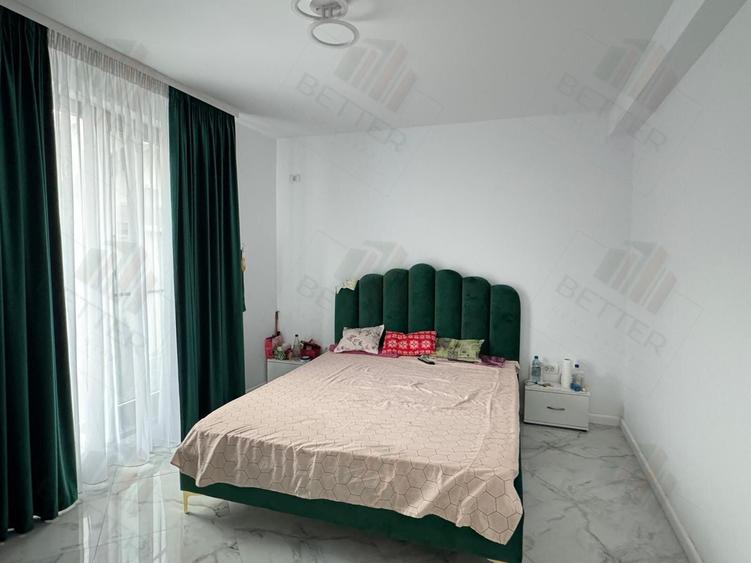 Casă individuală cu 6 camere cu Teren 605 Mp în Central